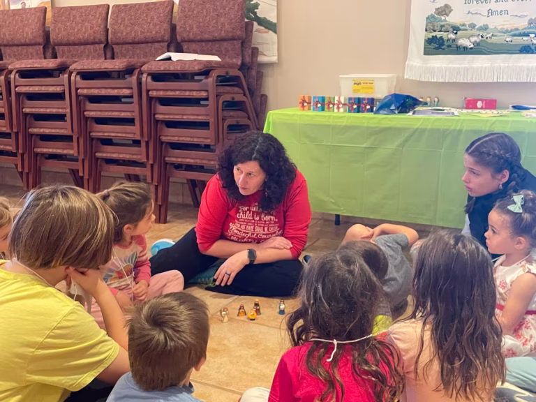 teacher teaching students